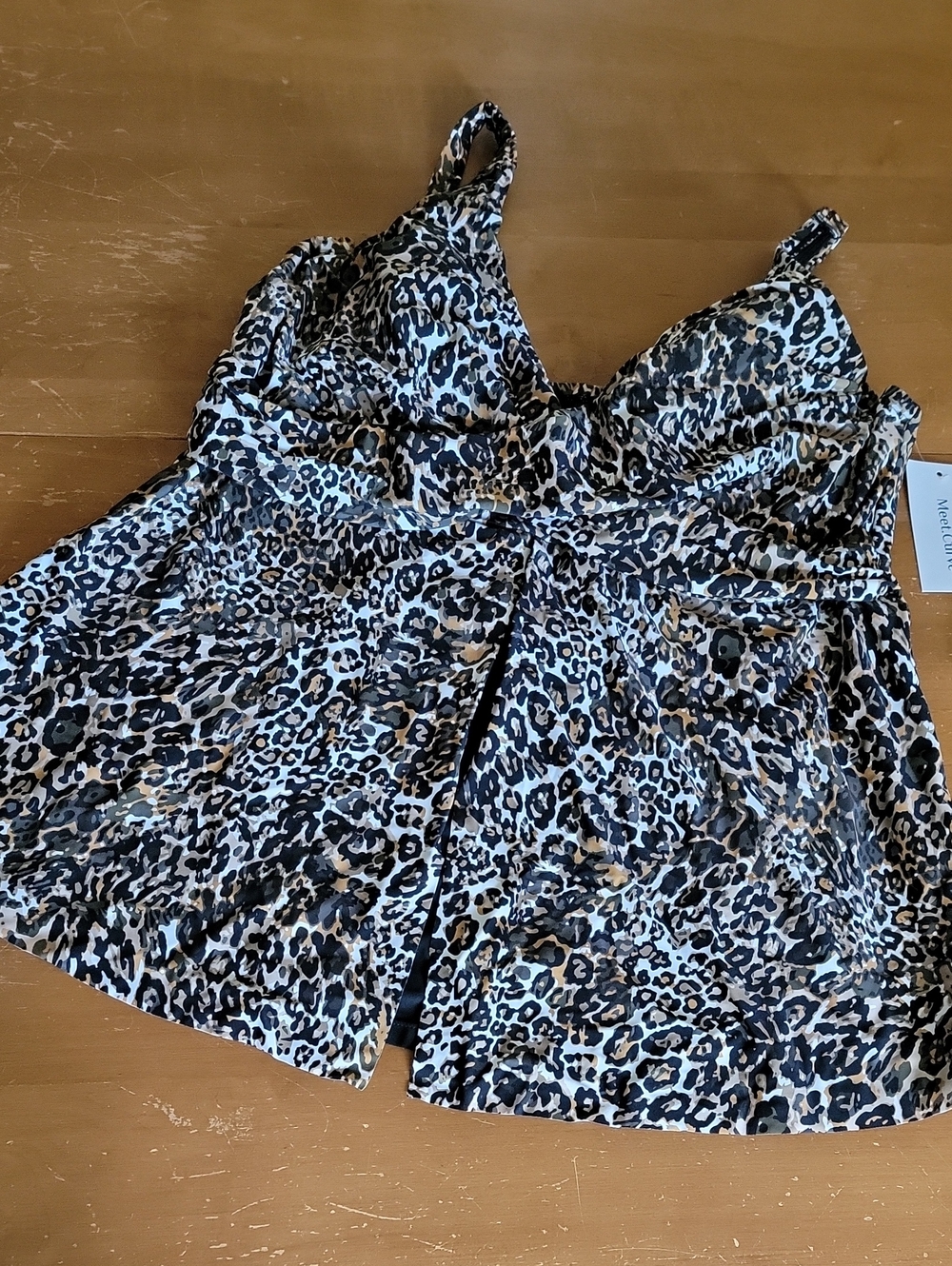 Leopard Print On V-Neck Split Hem Tankini Top Womens Plus Size 4X NWT